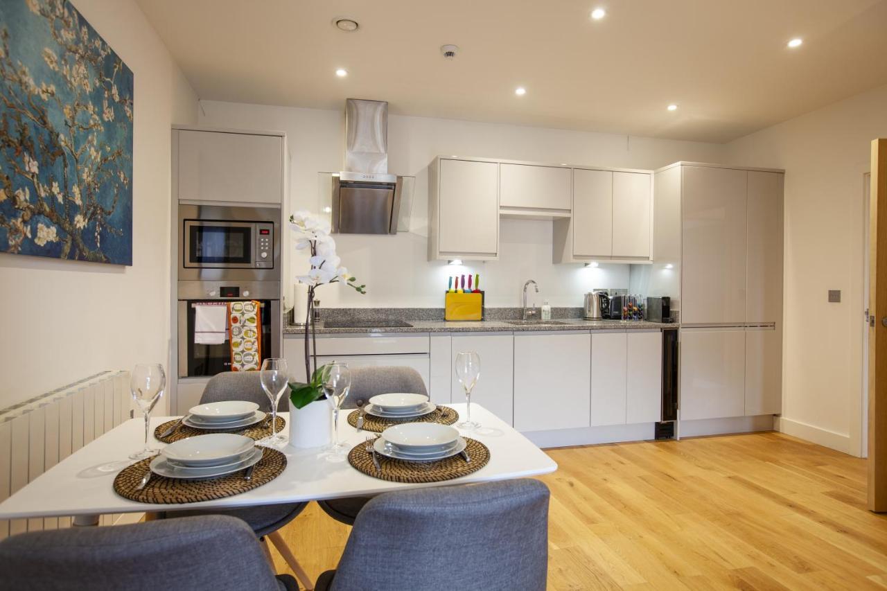 Urban Living'S ~ King Edward Luxury Apartments In The Heart Of Windsor Exterior foto